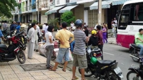 Nghệ An: Nguyên chủ tịch xã bắn vợ rồi cố thủ trong nhà